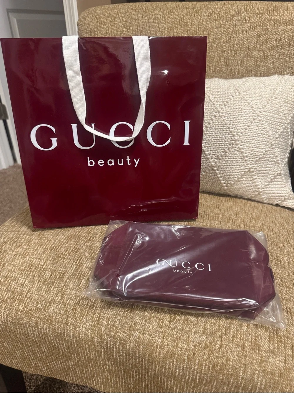 Gucci new authentic